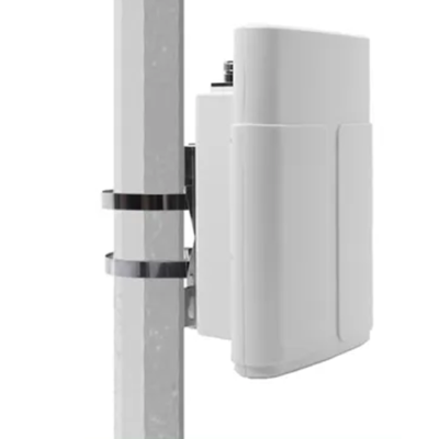 Outdoor LoRaWAN Gateway with IP67 And High Capacity - Asset Track Pro