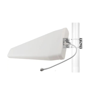 ATPUHF-225-1.png High-Gain Directional DAS Antenna with Fixed Mount, 4 dB or 6 dB, Female Connector - Asset Track Pro