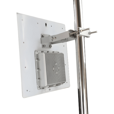 UHF RFID Reader with Long-Range Antenna, Multi-Protocol Compatibility - Asset Track Pro