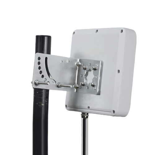 Compact RFID UHF Reader, Integrated 8 dBi Antenna for Parking Access Control - Asset Track Pro - Image 3