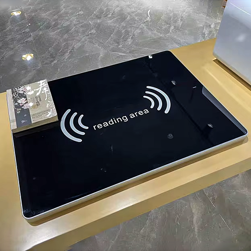 Desktop UHF RFID Reader or Writer for Multiple Tags - Asset Track Pro