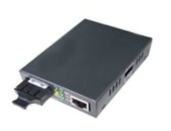 Asset Track Pro 10/100Base-TX to 100Base-FX Media Converter with LFP
